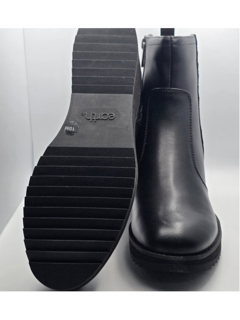 Women's Earth Camryn3 Black Wedge Ankle Boots Size 10 - Picture 4 of 9